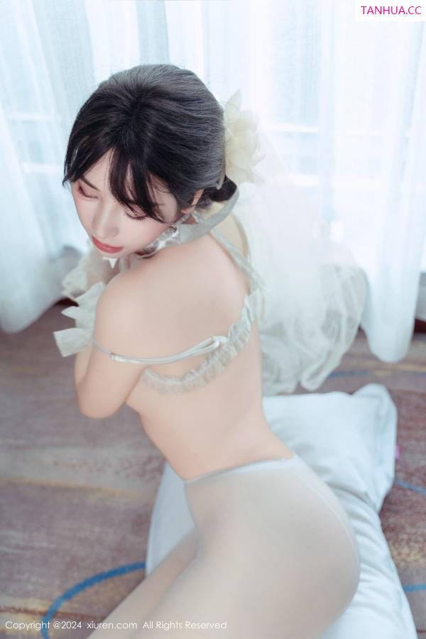   [XiuRen]高清写真图 2024.09.24 No.9197 汐汐爱吃草莓 丝袜美臀第52张图片